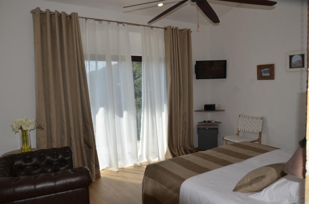 Hotel Galena Mas Comangau Багу Номер фото